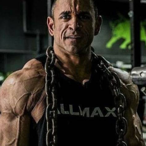 Scott M Schulze