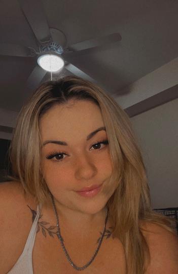 JULIA TORTORINO