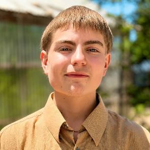 Ethan Henesy