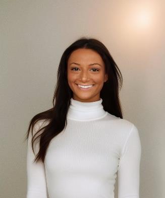 Macy Holmes