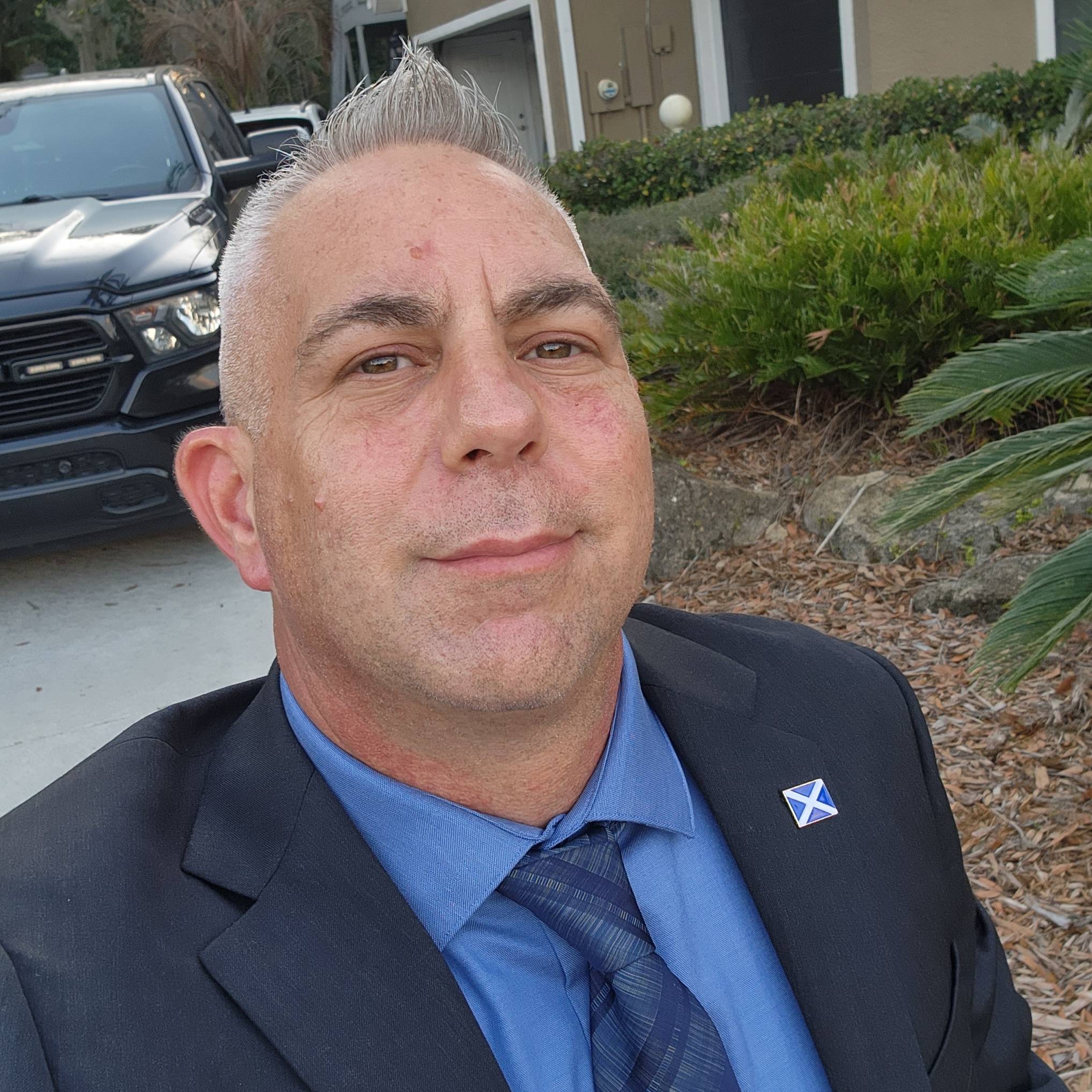 DAVE R. AKINS