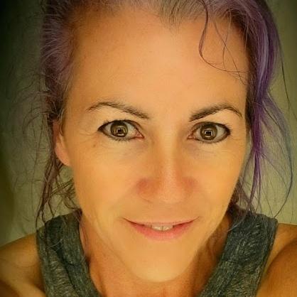 VICKI ROSS