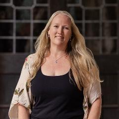 Lisa C Jenkins