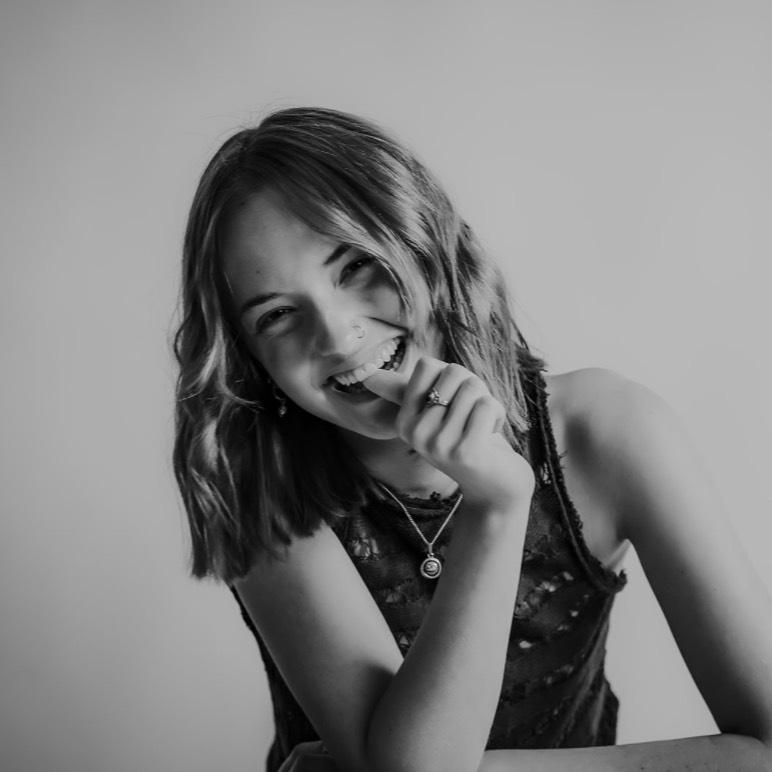 Alexis Holdren
