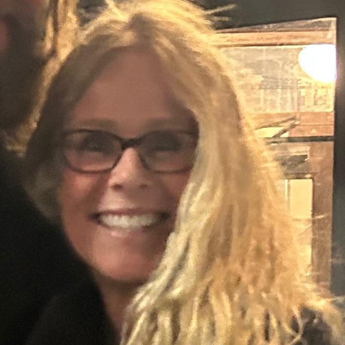 Elizabeth Delucy MSW, BSN, CCRN