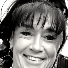 LISA KARDOOSE