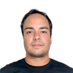 Alejandro Morales
