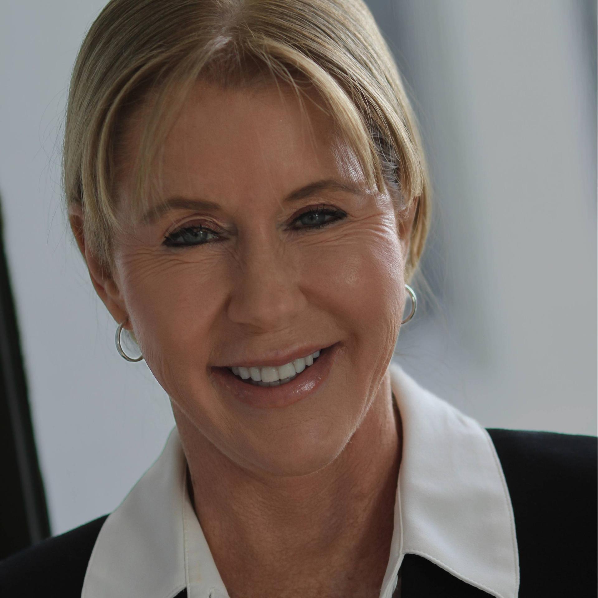 Debra Sinde