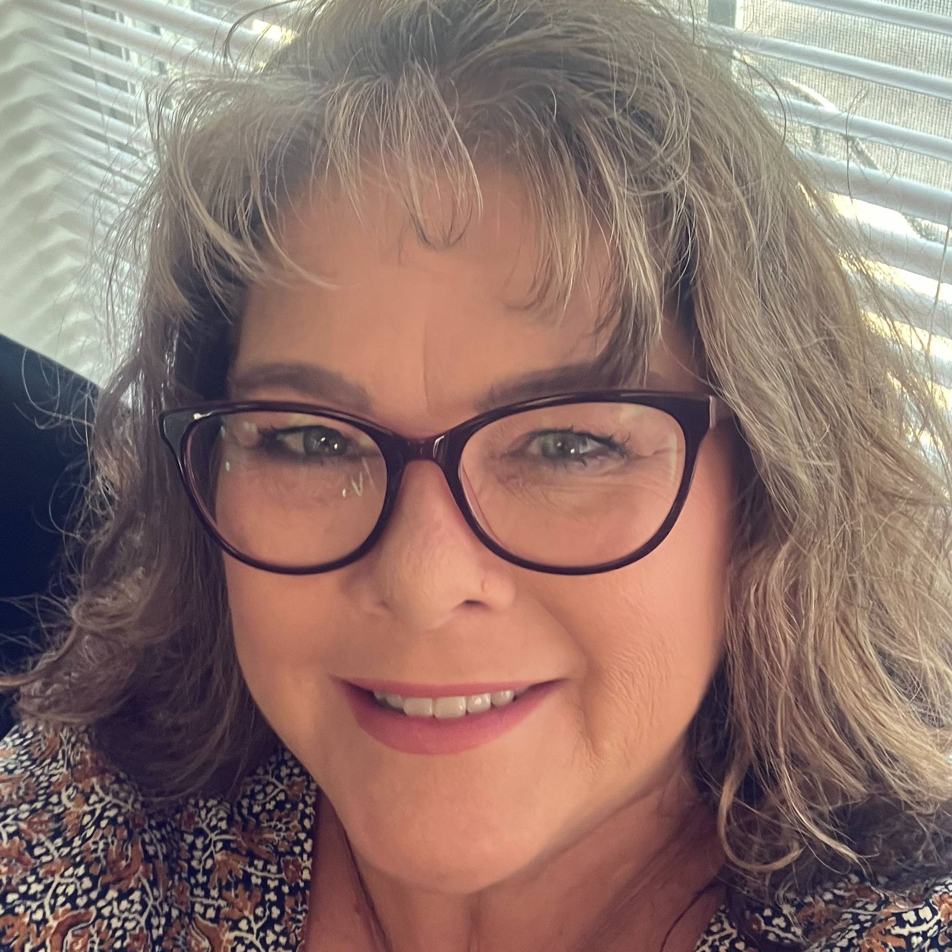 Dr. Lisa Bender