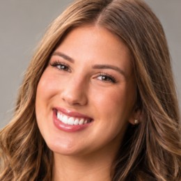COURTNEY DUBS