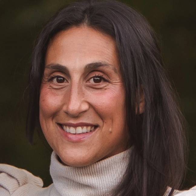 ELENI MARA