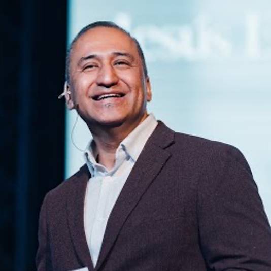 Louis Menjivar