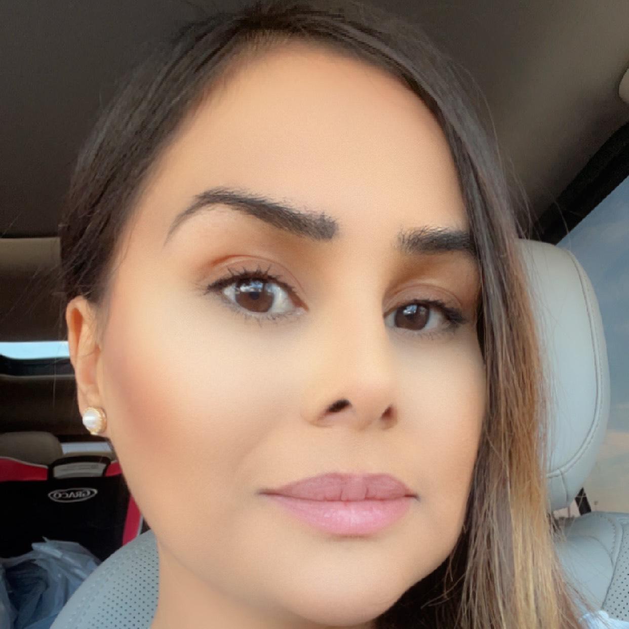 Ana Flores