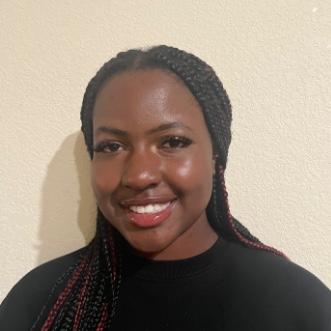 Maxine Namusaazi