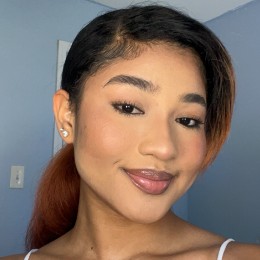 Alicia A Wright
