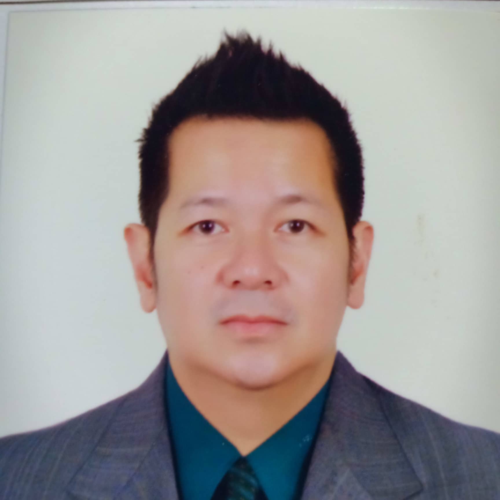 AVELINO R. AVELINO