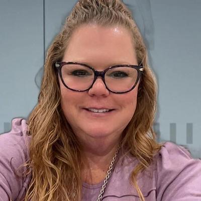 Deirdre (Dee) Arndt