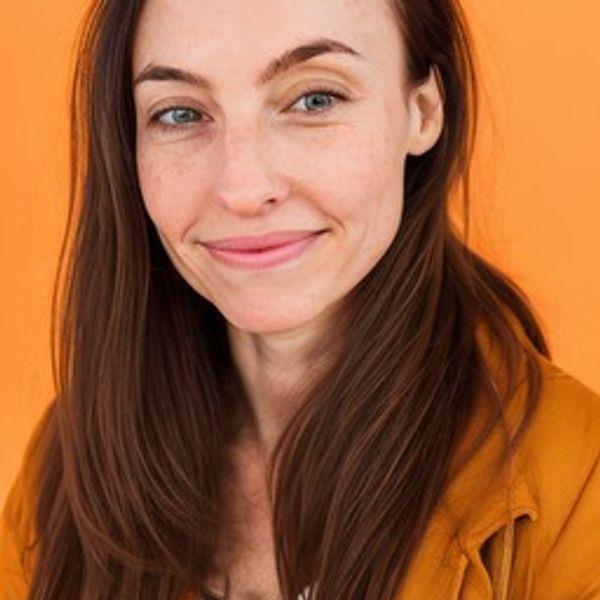 ANNI JOHNSON