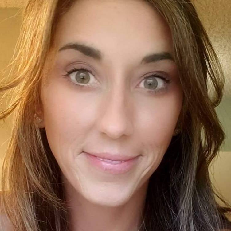 Nickie Lyons