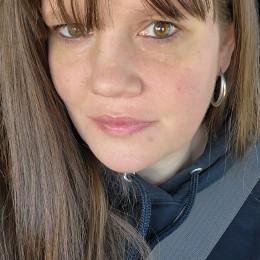 Jennifer Holt