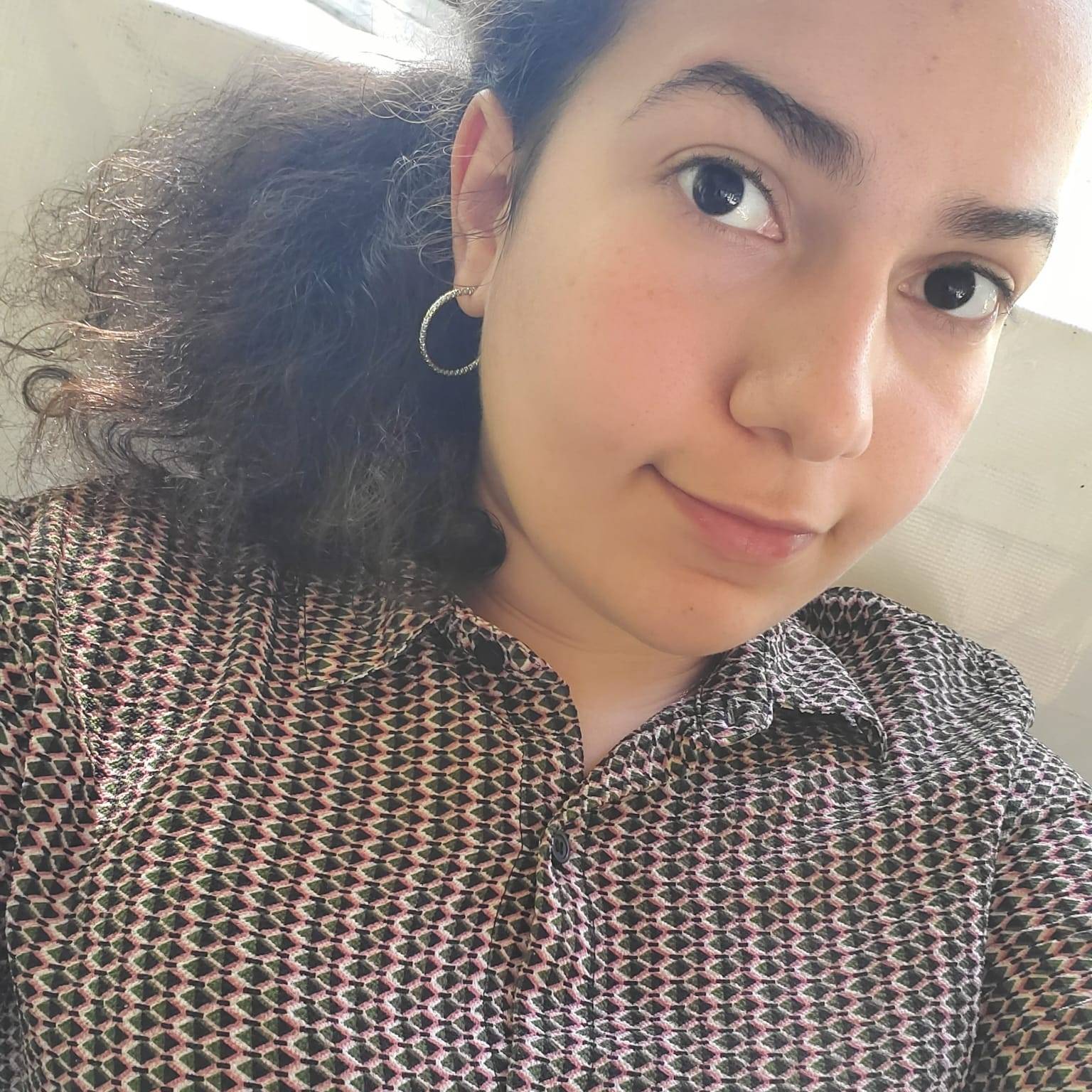 CARLAS MENA
