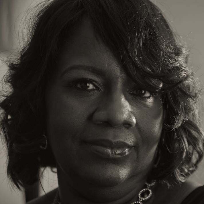 Rev. Dr. Laurie McCaulley