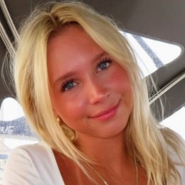 Mia Hizer