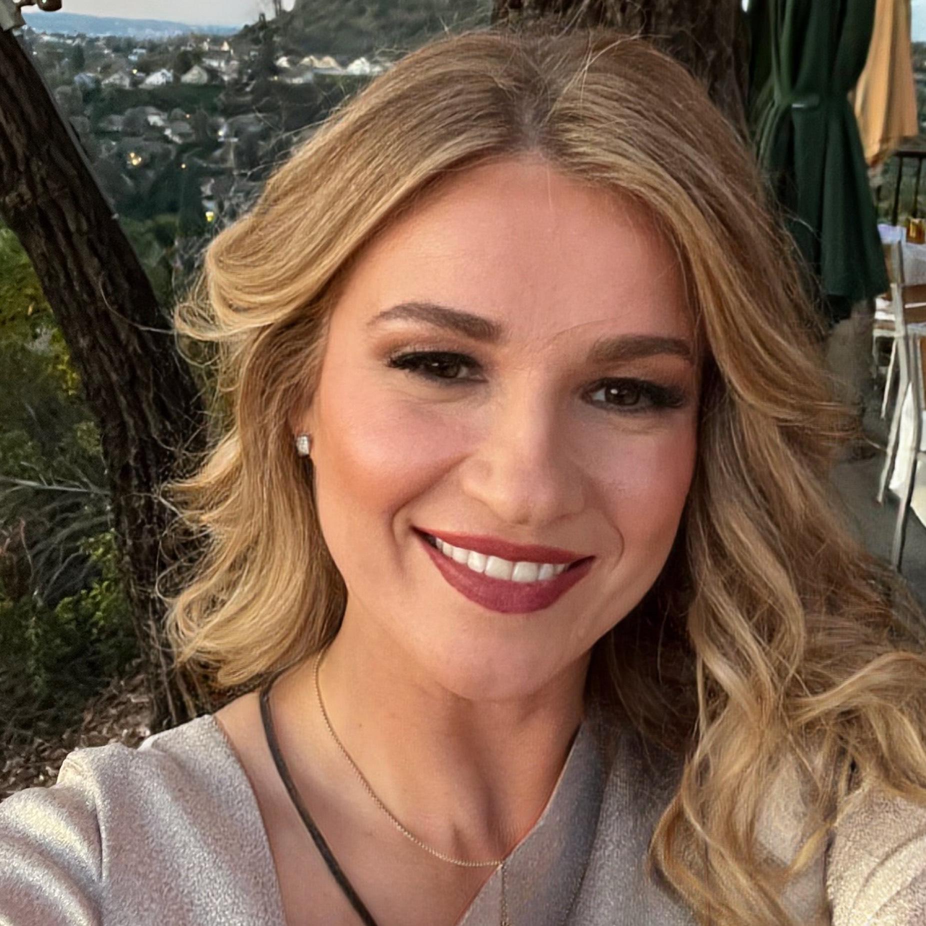 Vera Stanaj
