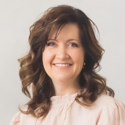 Lauri Lund, RN-BSN