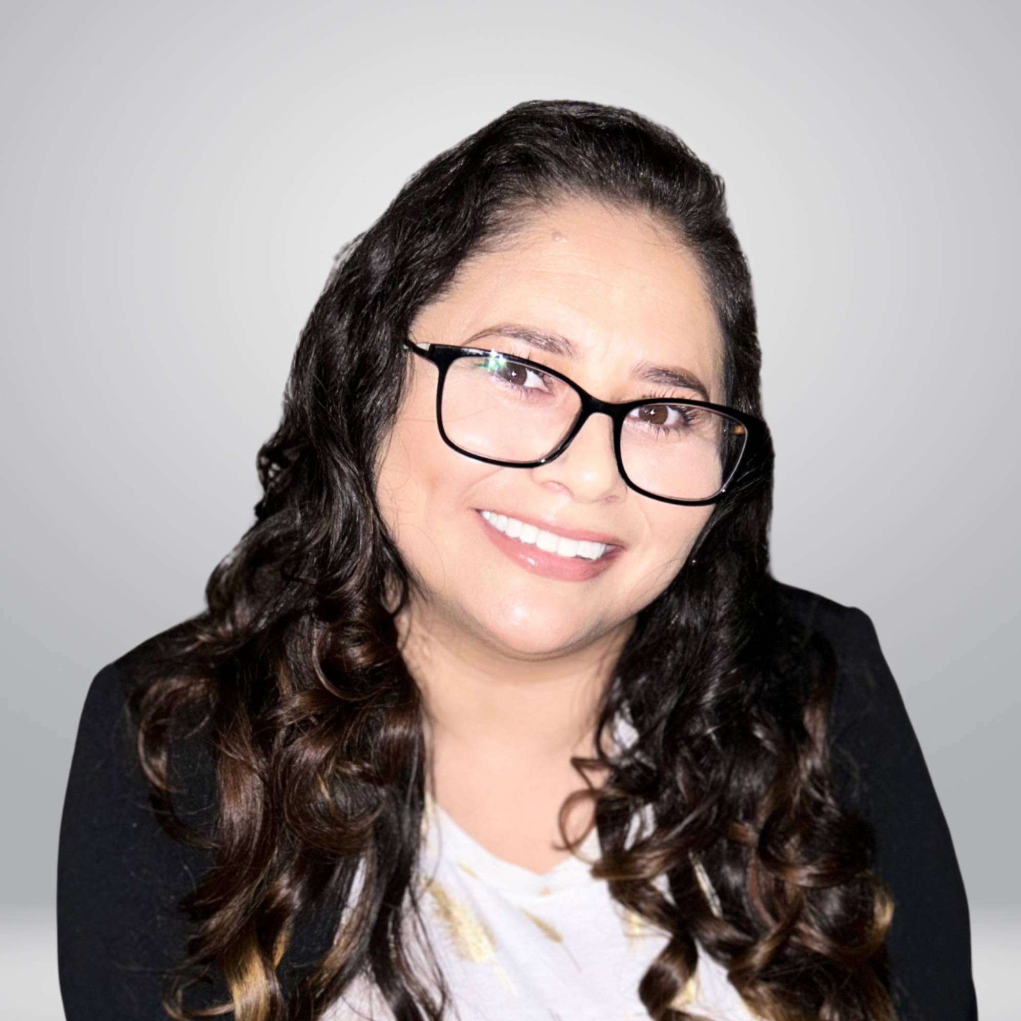LAURA TABAREZ