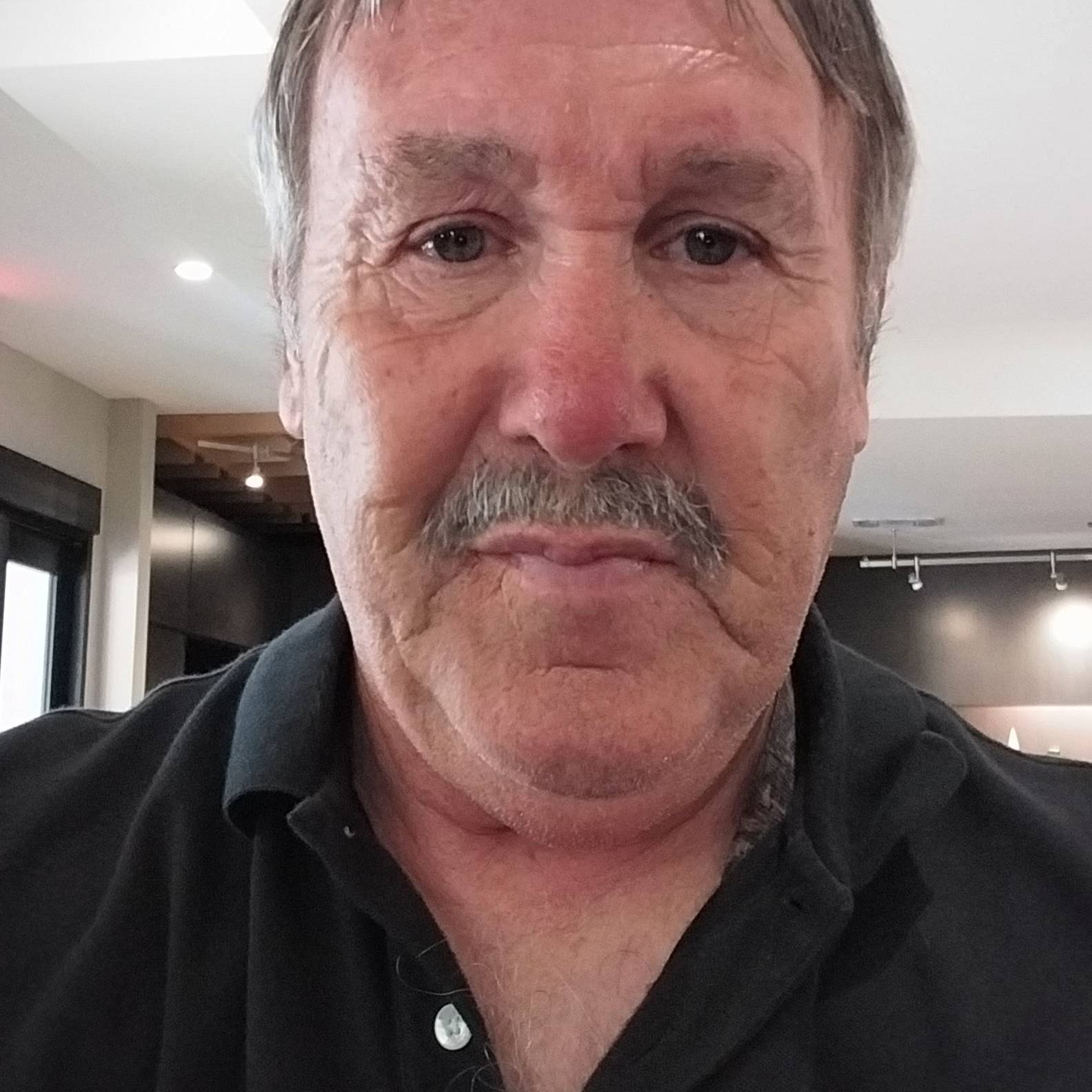 Tony HUTTING