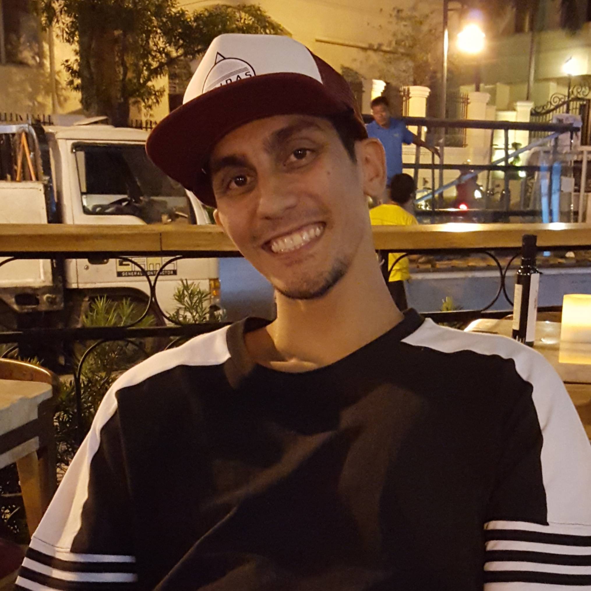 Alex Mallari