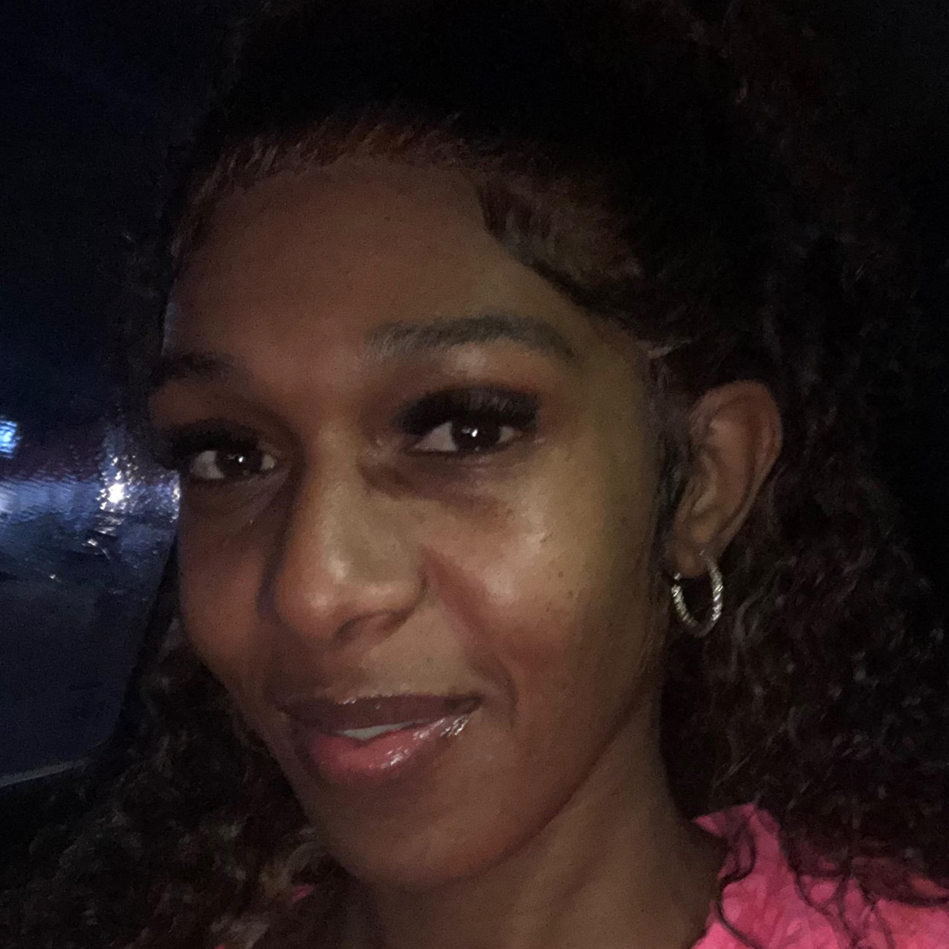 Cheniqua Davis