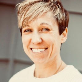 Dr. Catherine Barrett