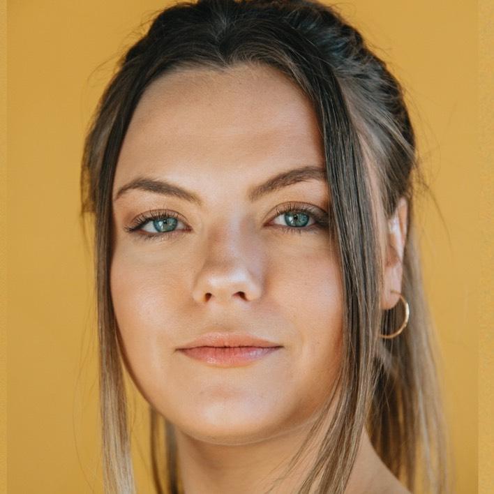 Julia DiCambio