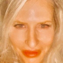 Mary Nicole Dixon