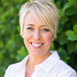 KIM BAKER