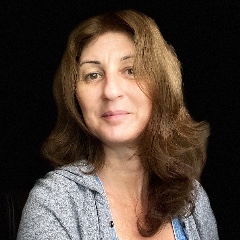 RENATA TAKACS