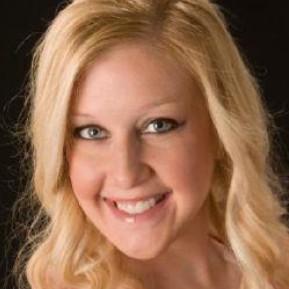 Pamela Shirtz