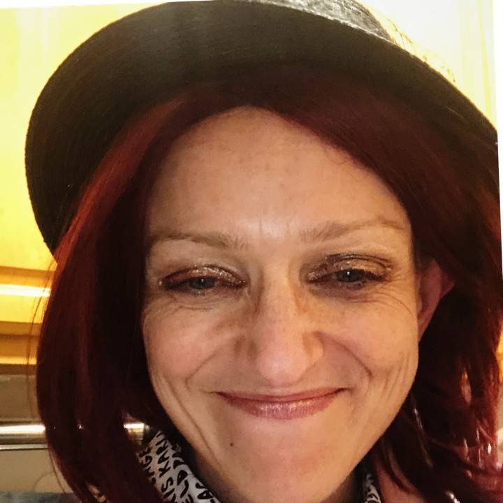 STELLA MEDNIK