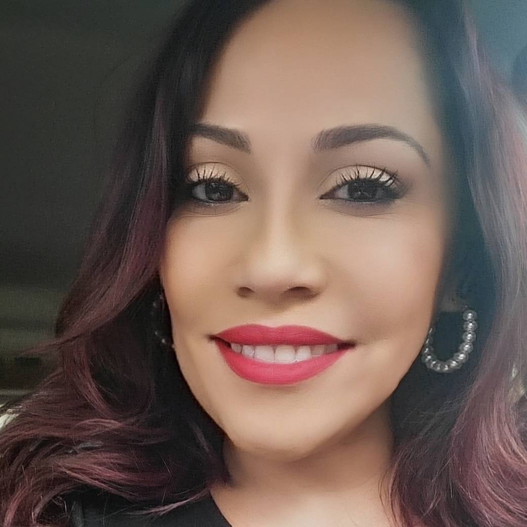 Flor Alvarado
