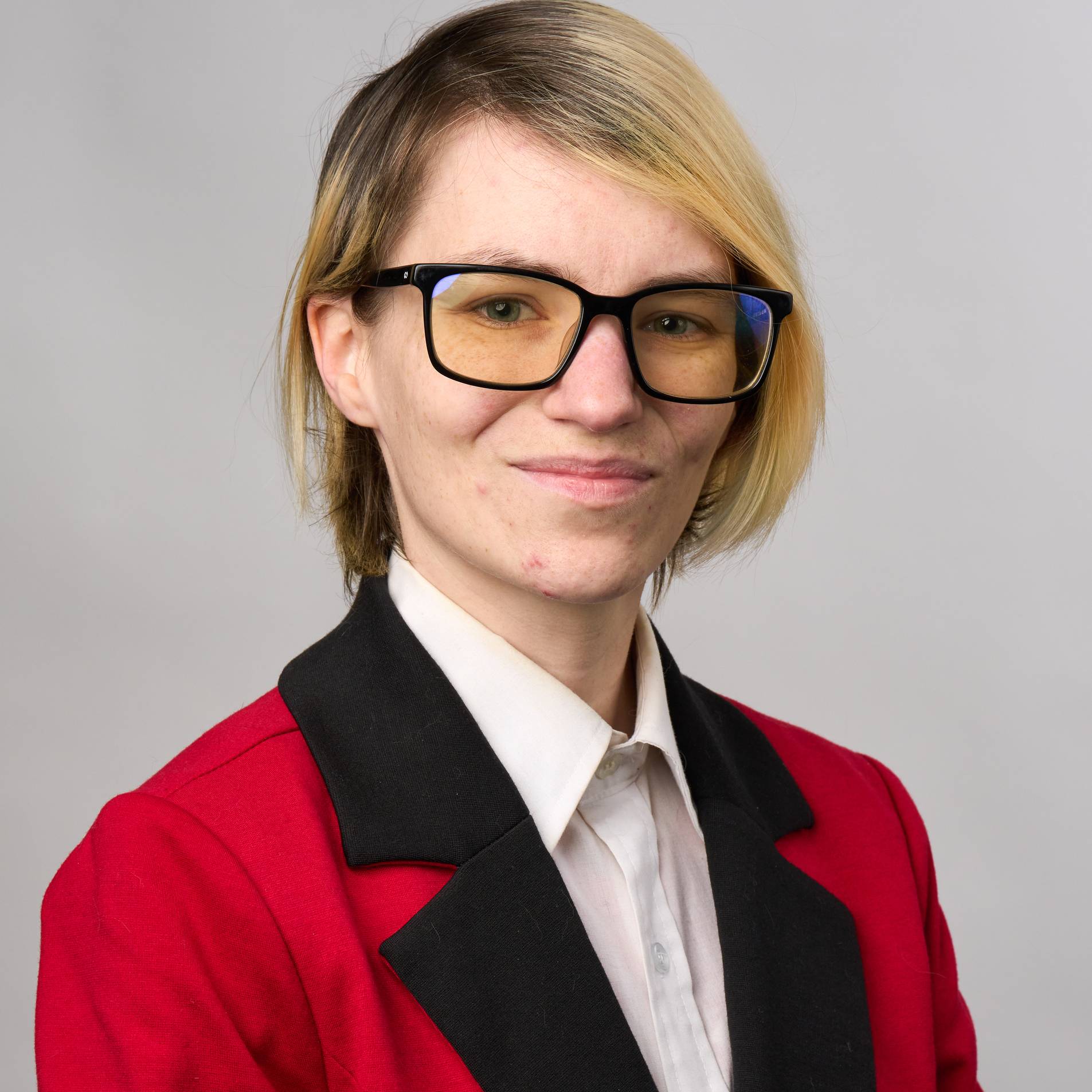 Heather McCaul