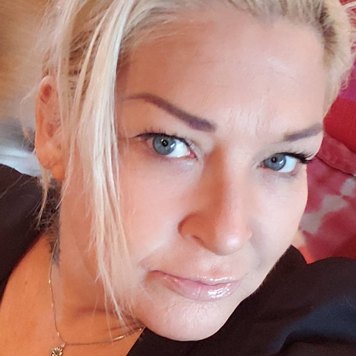 Holly Gold