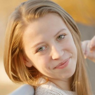 Alexa Kulis
