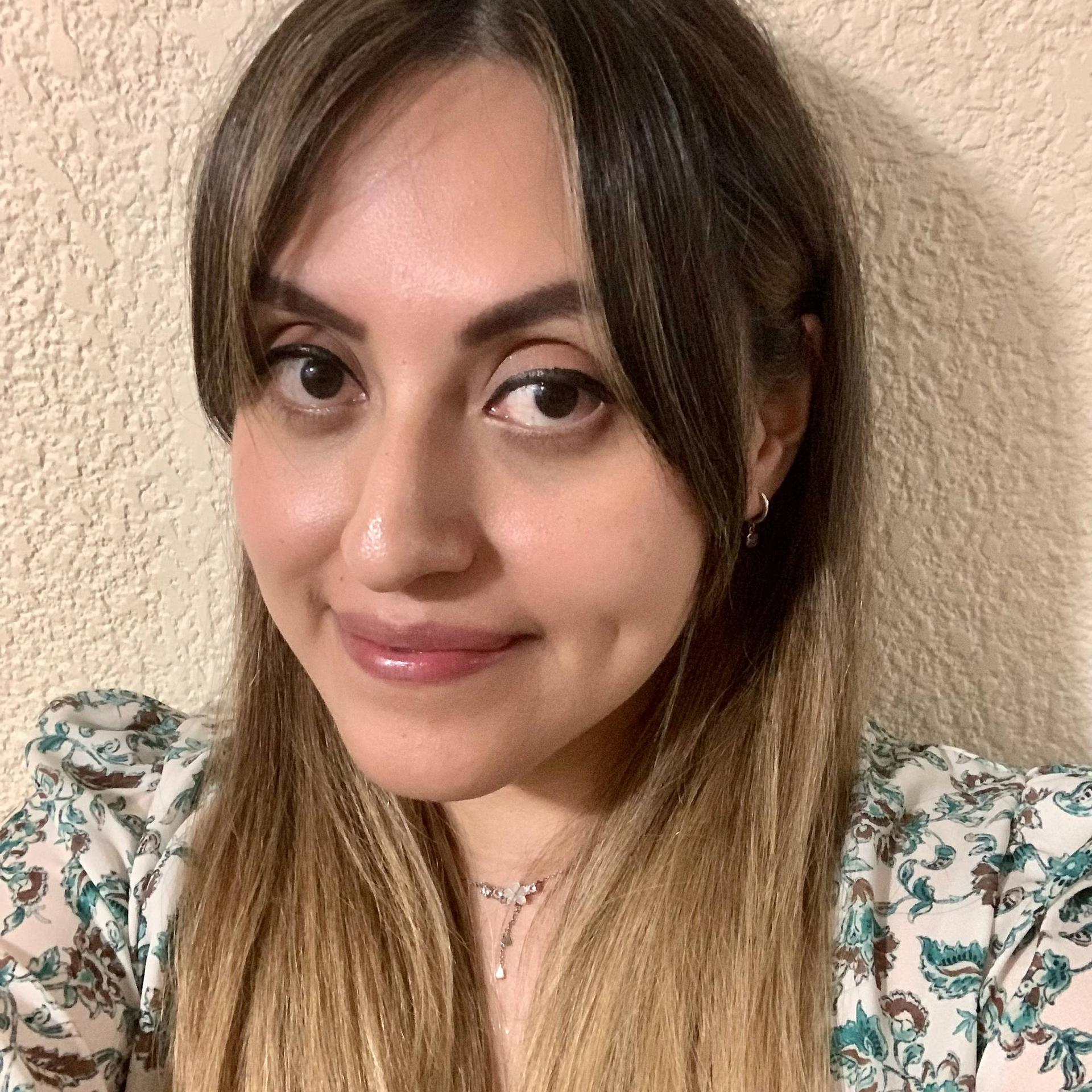 CLAUDIA SALMORAN GOMEZ