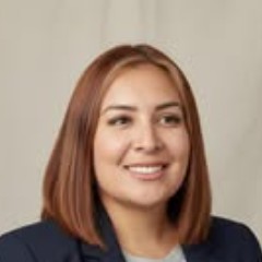 Cecilia Guia