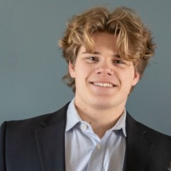 Erik Roberts