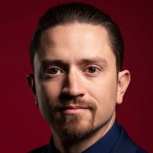 Es Hernandez
