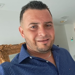 Ronnyn J Laguna