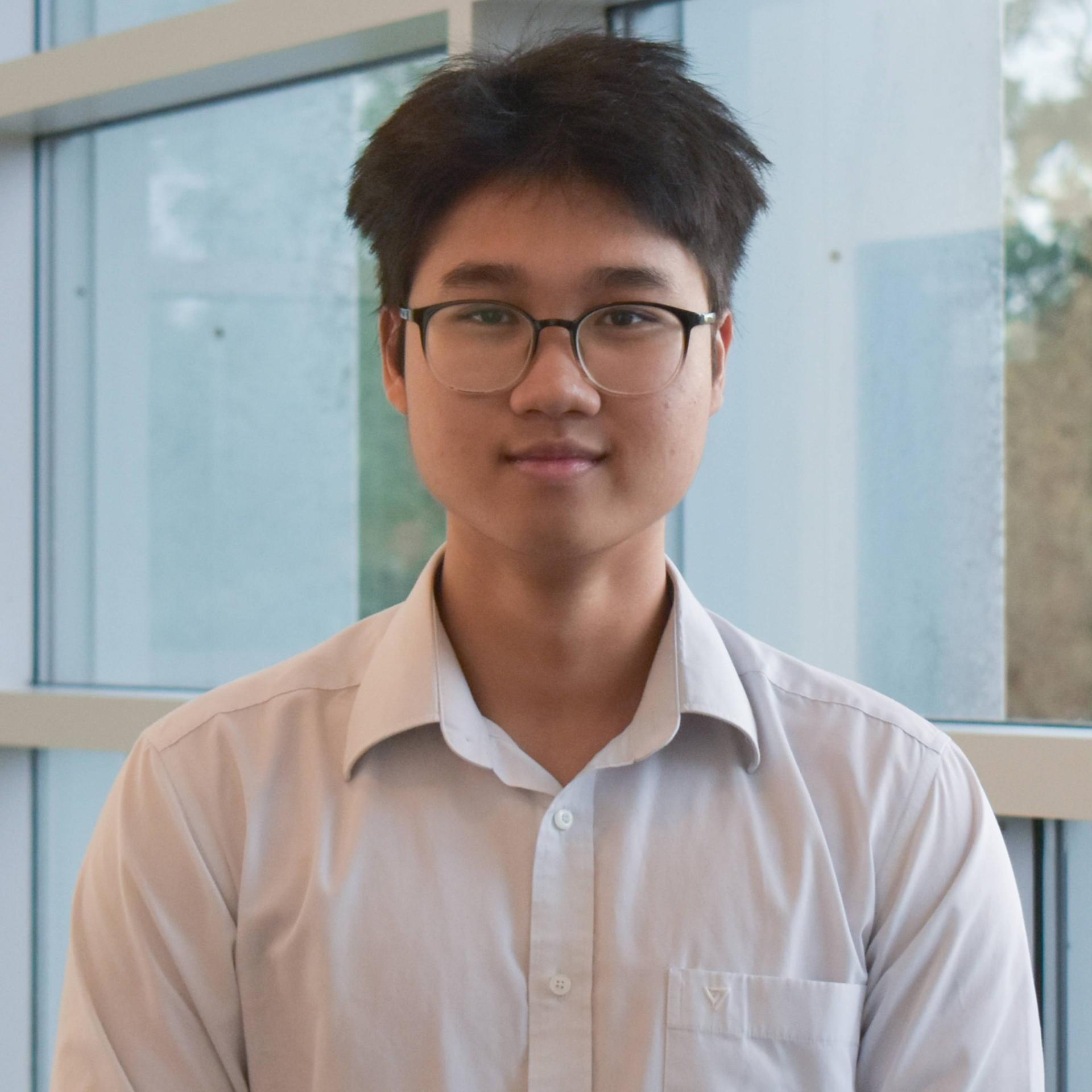 Van Thien Quang Le